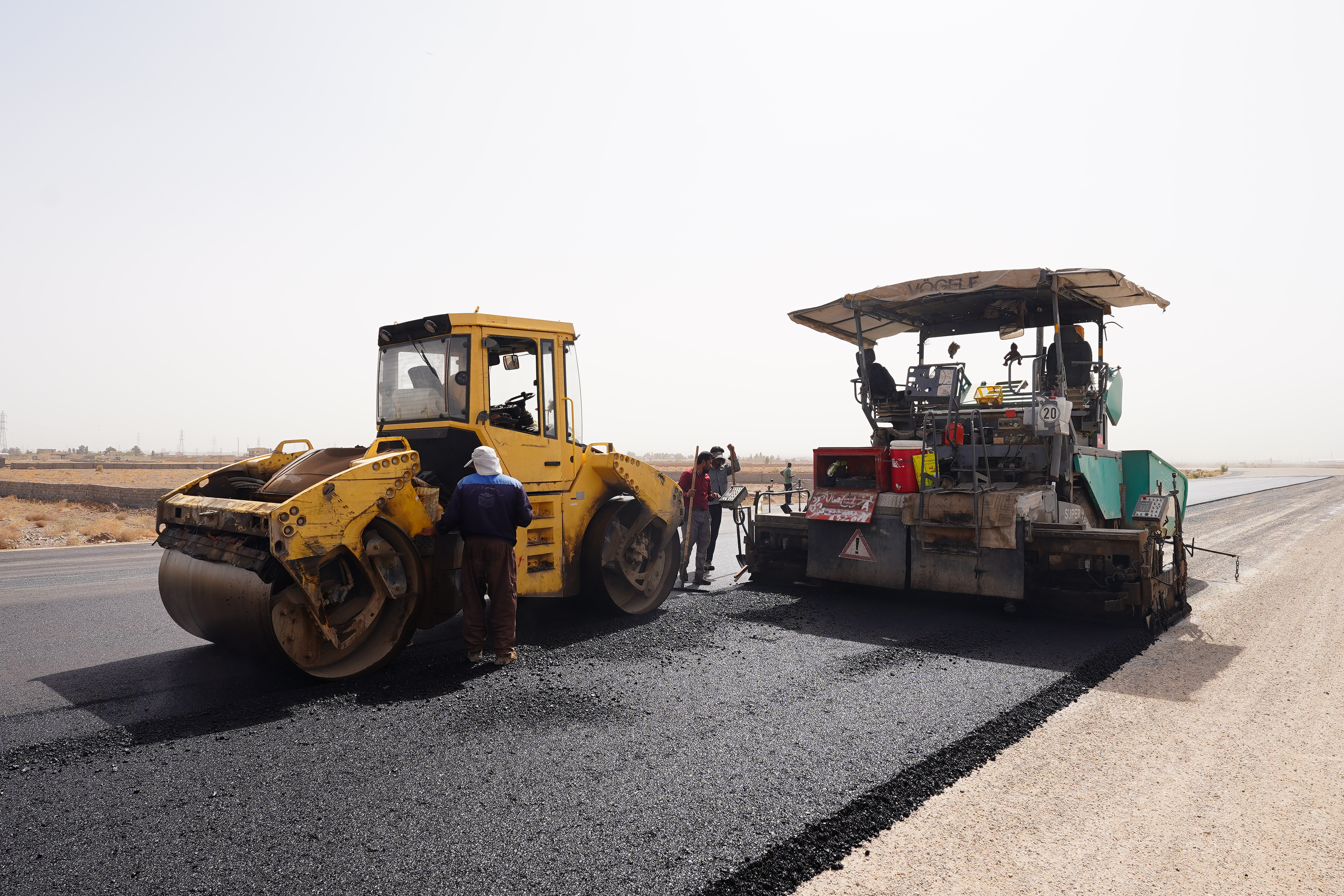 خدمات تخصصی شرکت تدبیر راه صفاهان در صنعت راهسازی